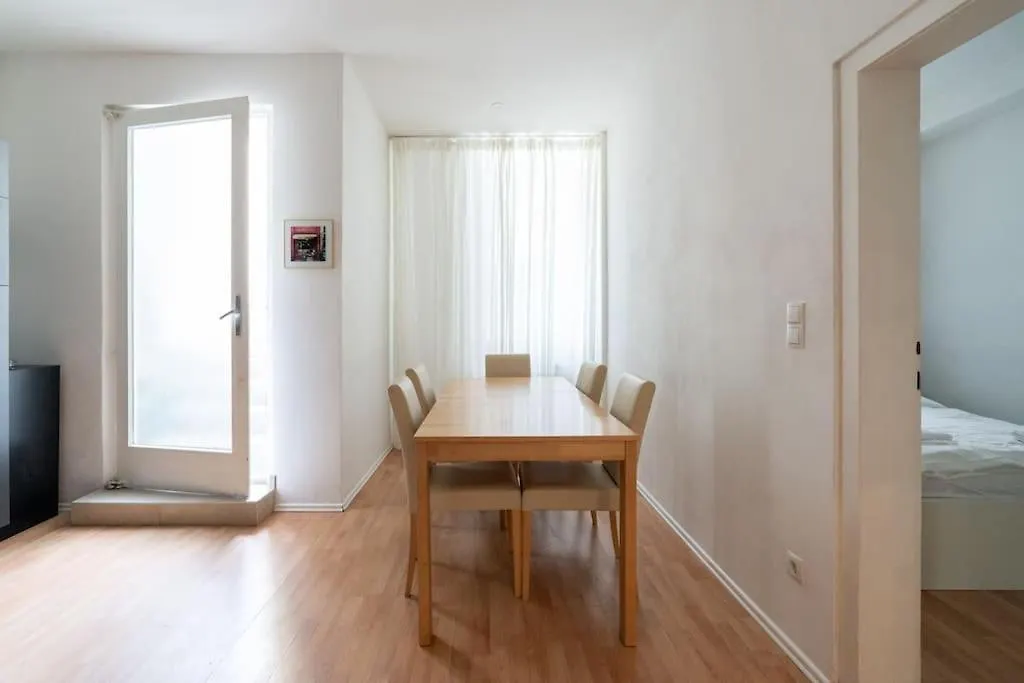 Spacious Belvedere Apartment Vienna 0*,  Austria