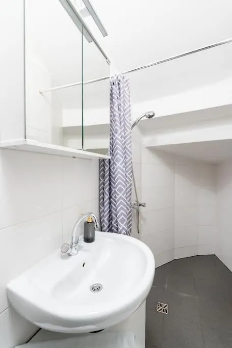 Spacious Belvedere Apartment Vienna 0*,